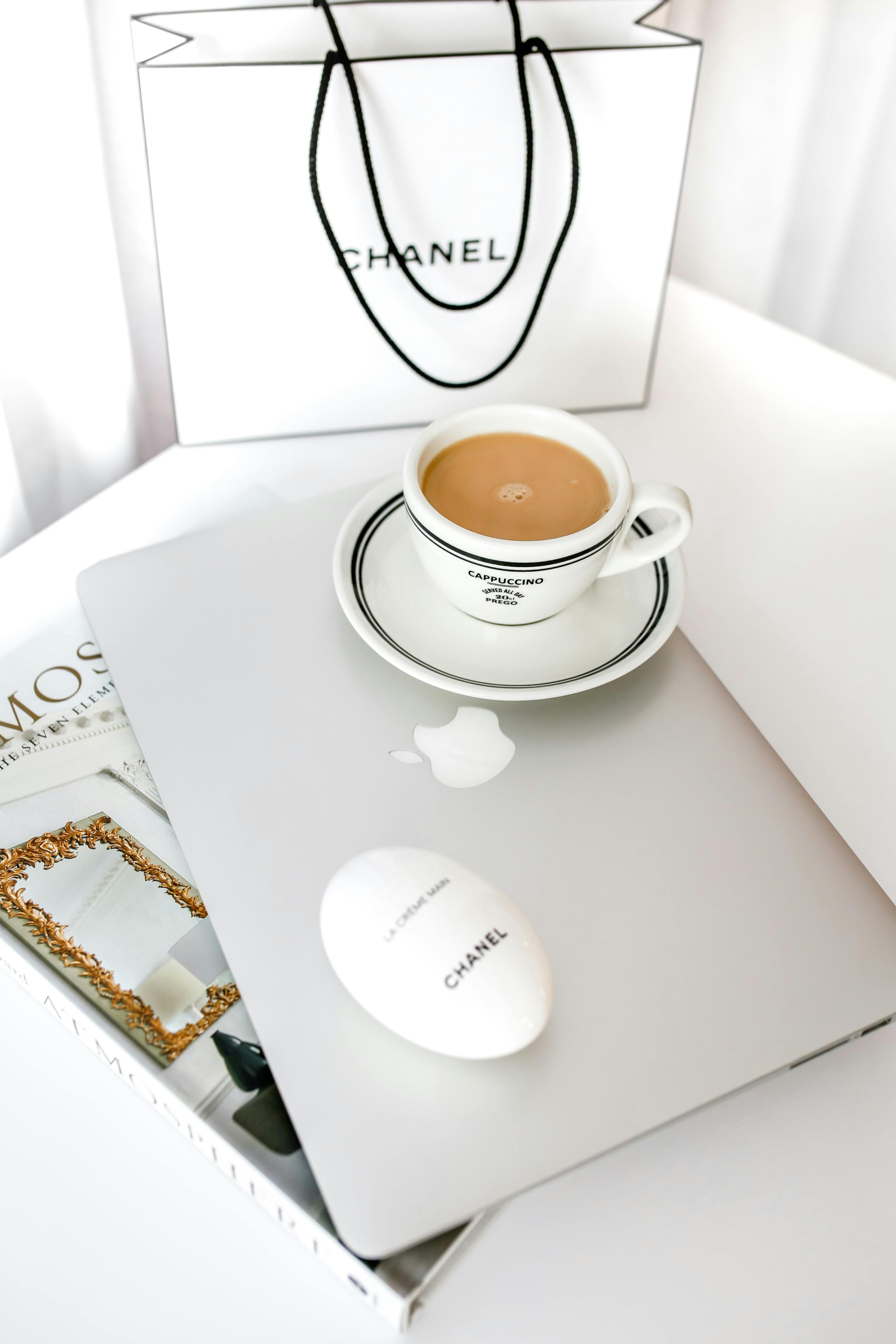 Smart Ways to Grow Your Eyelashes in 2025 and Enhance Beauty