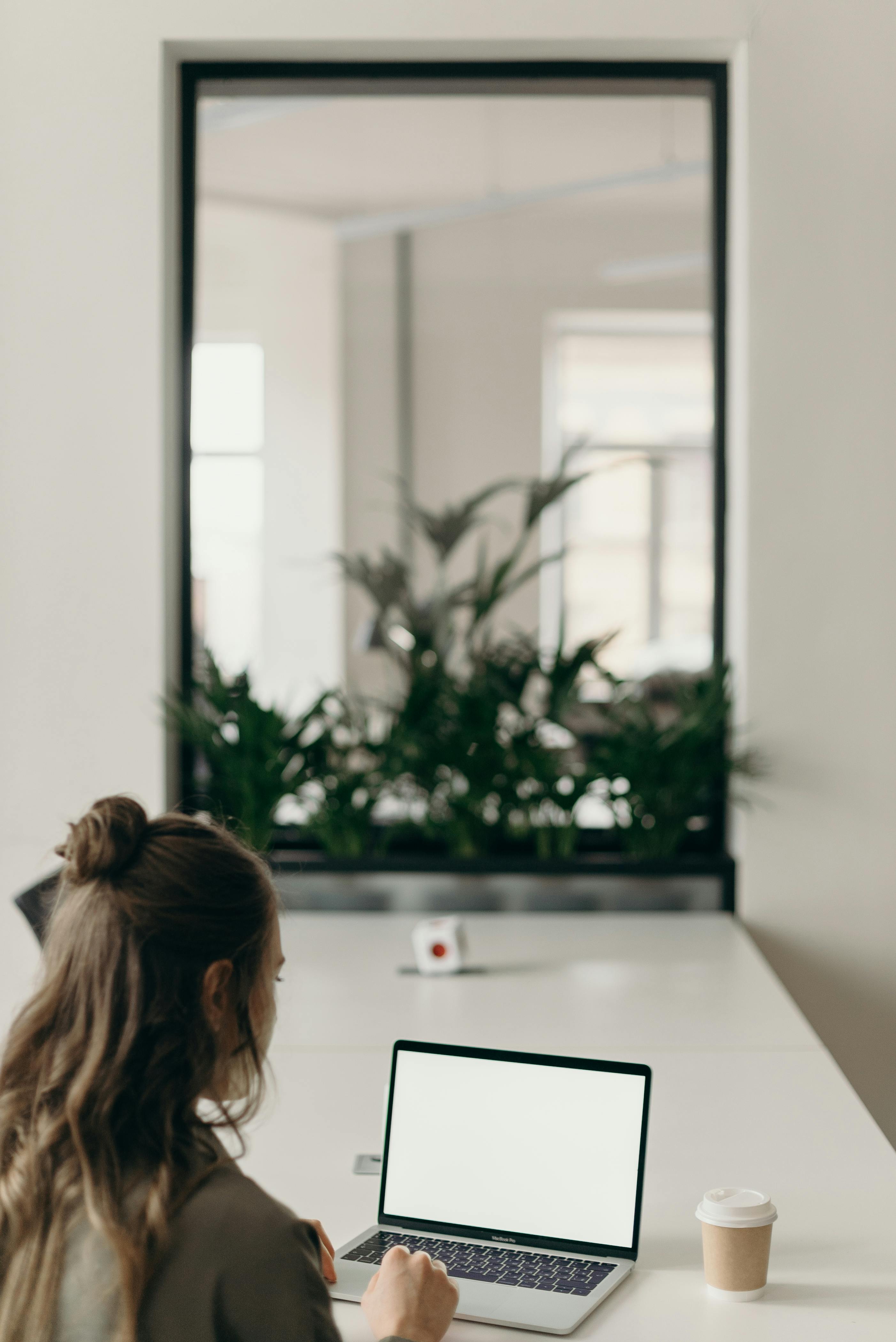 How to Securely Obtain a Voided Check Online in 2025: Expert Tips