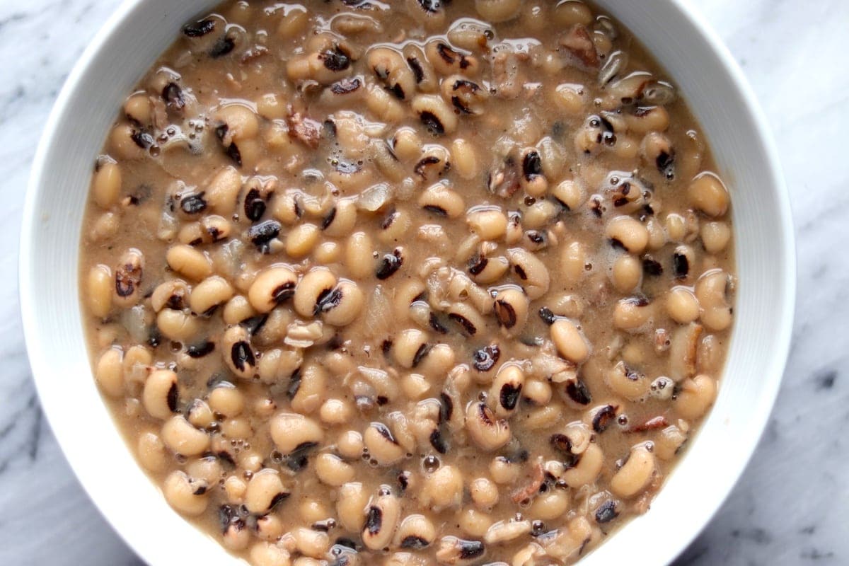 Cooking black eyed peas